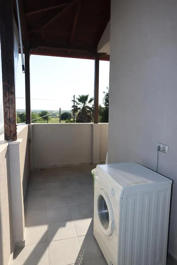 Garden Villa Afytos 0*,
