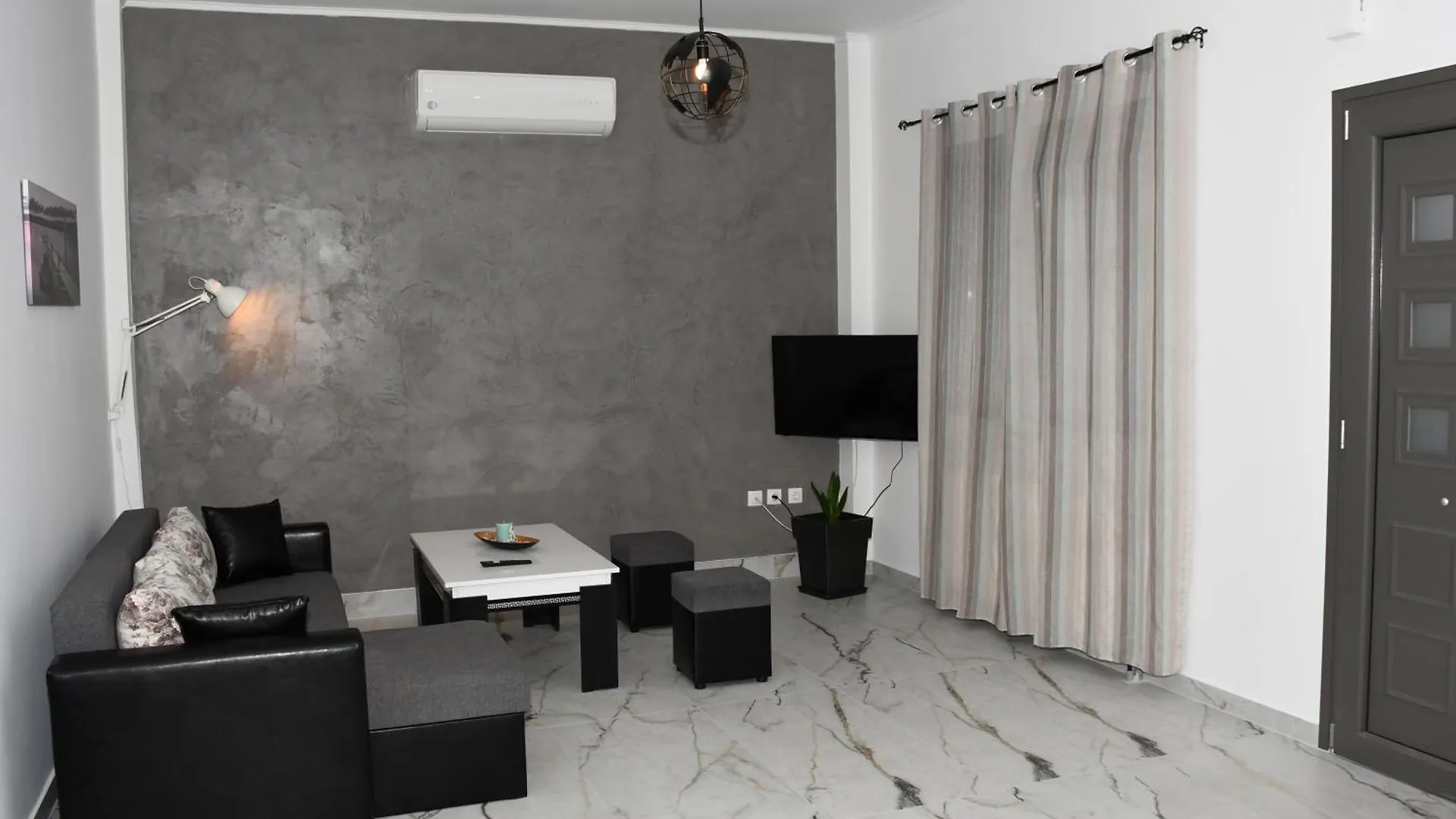 Garden Villa Afytos 0*,
